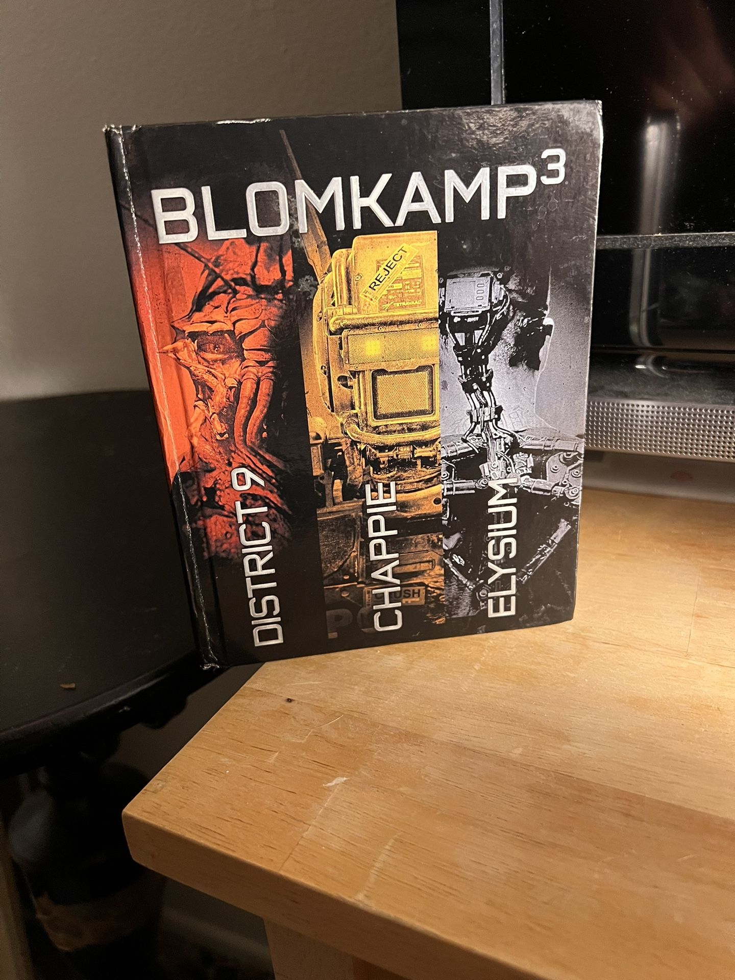 Blomkamp 3