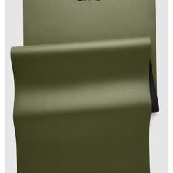 Alo Yoga Warrior Mat - Color: Jungle *BRAND NEW* $148 MSPR for Sale in  Santa Monica, CA - OfferUp