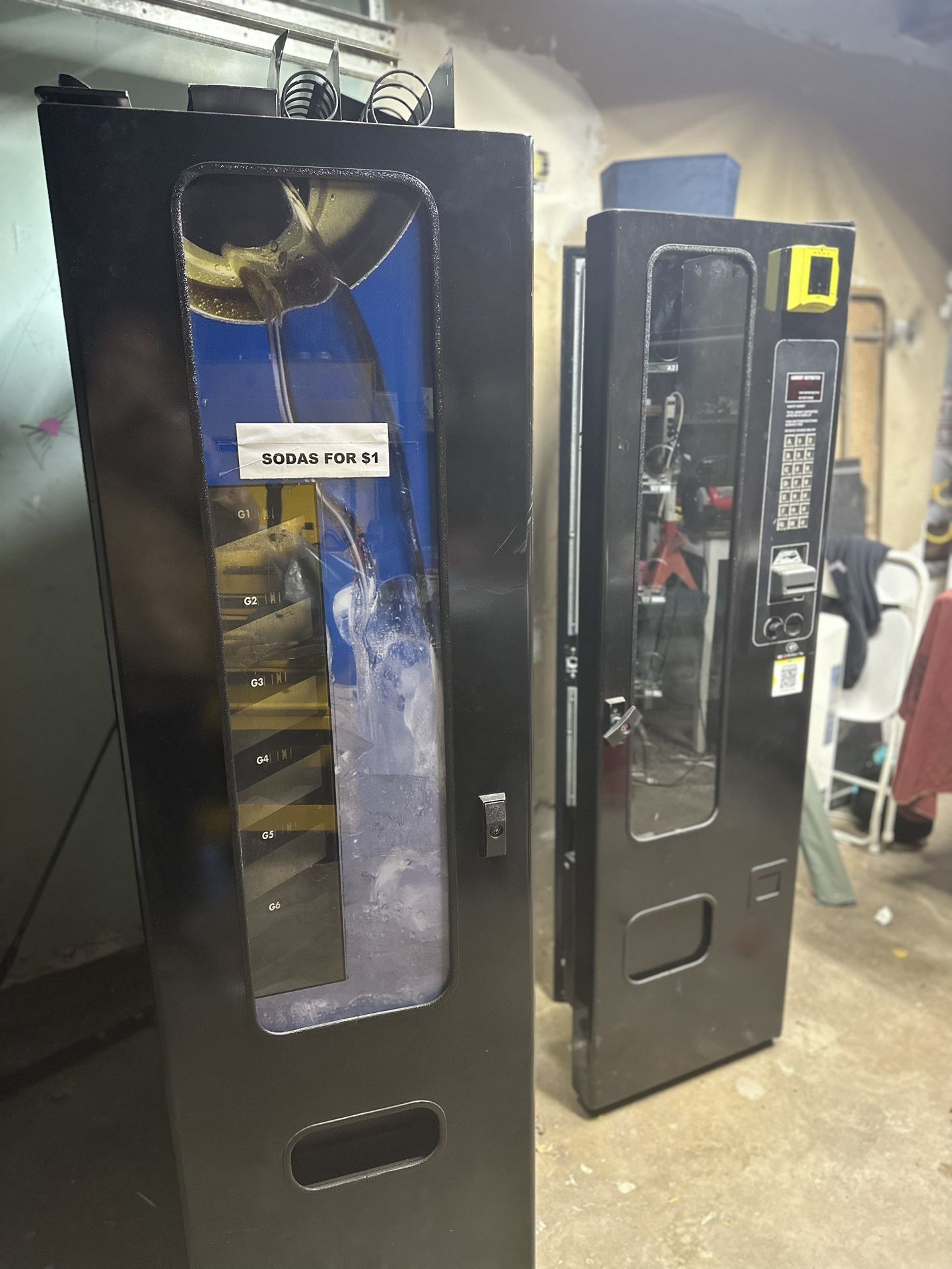 Model 3120 FSI / USI / Wittern model 3120 snack and 338L soda combo vending ...