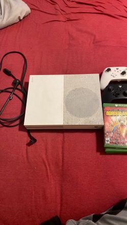 Xbox 1 comes with accessories