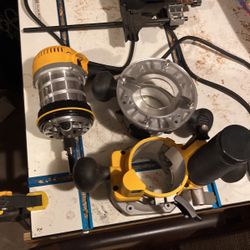 Dewalt Corded 2 1/4 Hp Router With Plunger Base And Edge