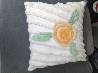 Chenille Vintage Flower Pillow