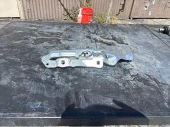 2017-2023 TESLA MODEL 3 REAR RIGHT TRUNK LID HINGE 1667398-00-B OEM