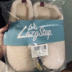Women’s Slippers Size11-12