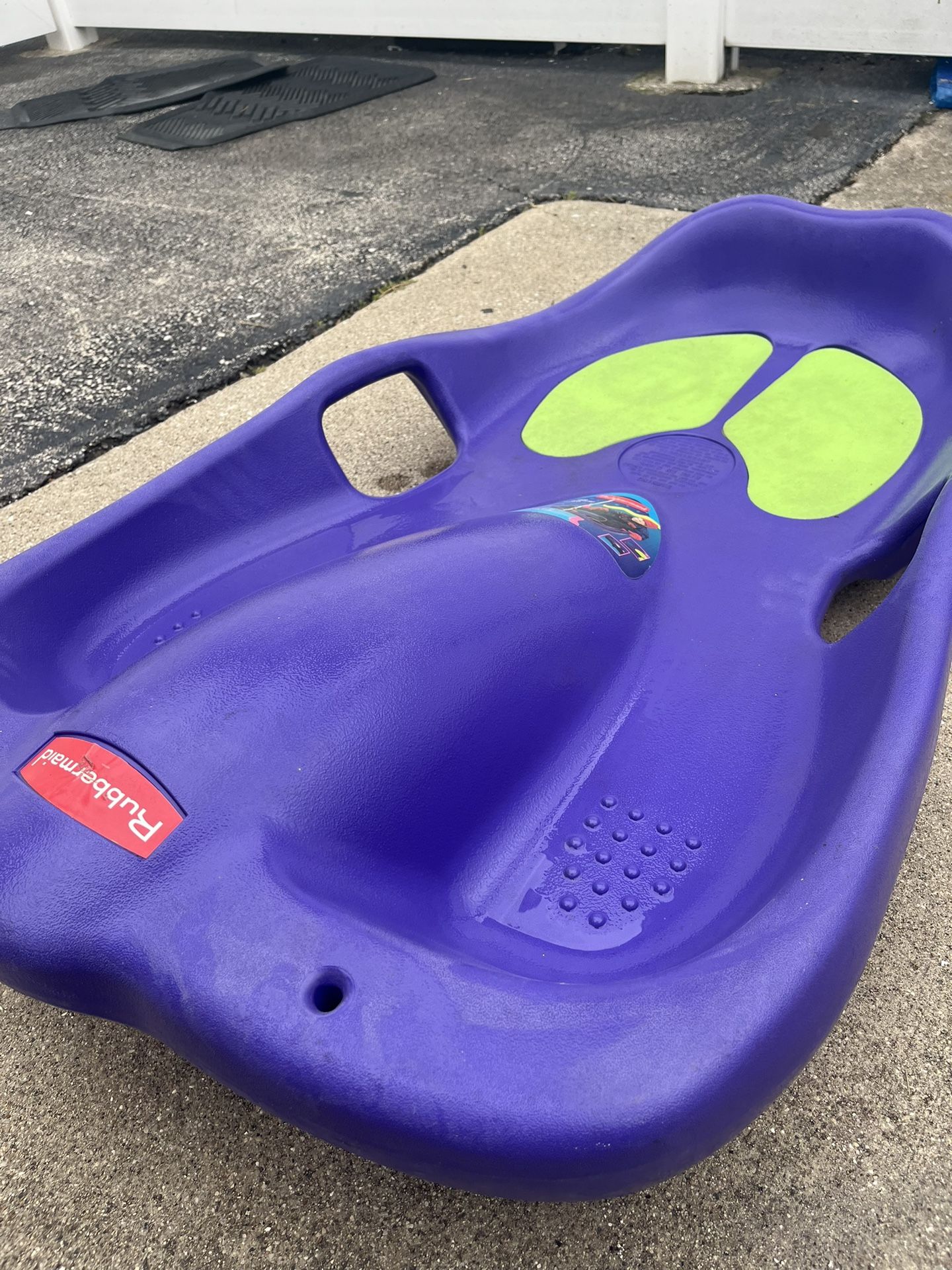 Rubbermaid Sled