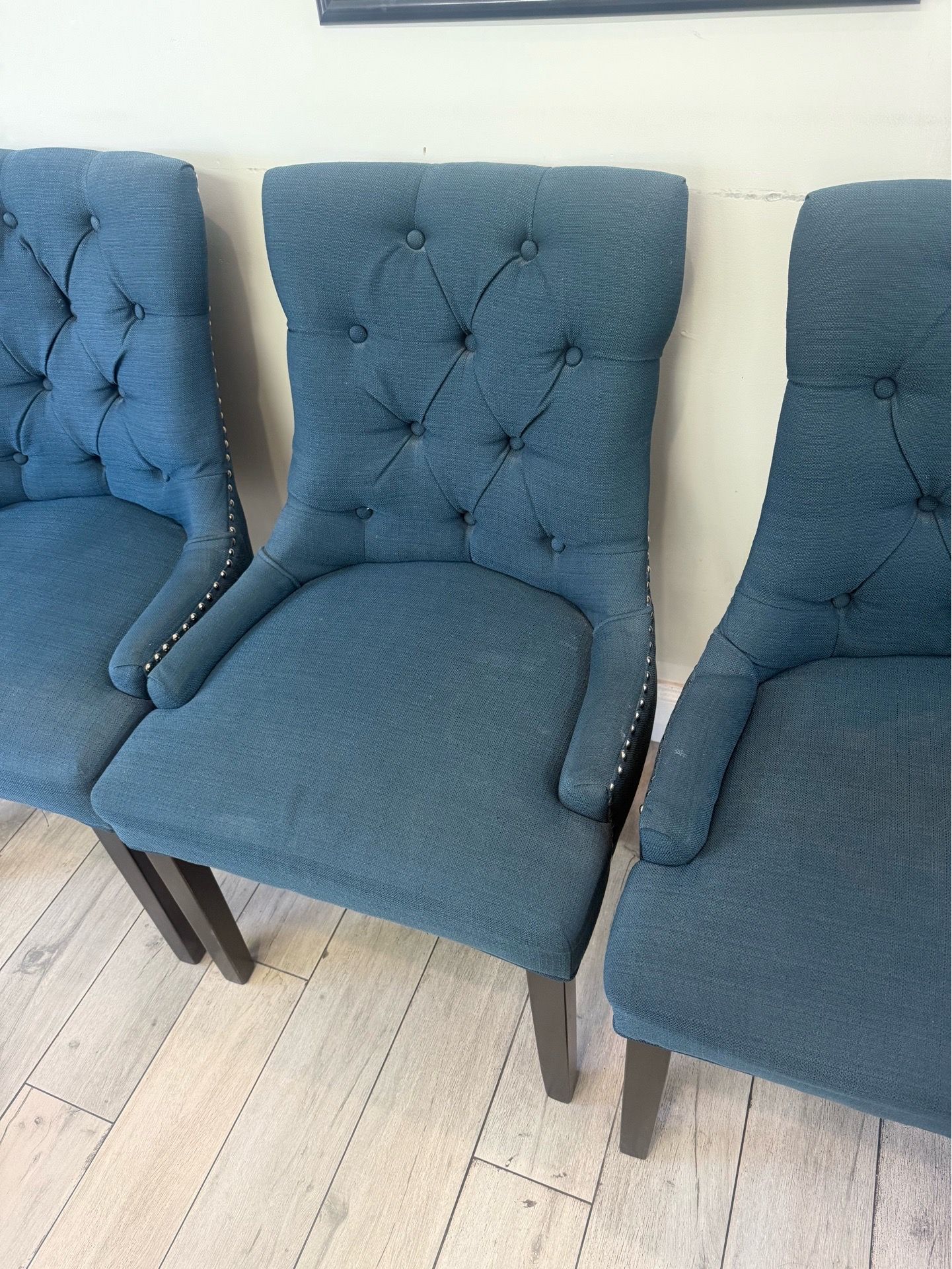 Waiting chair