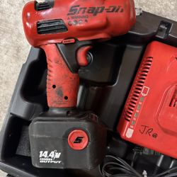 Snap-on 3/8" Cordless Rechargeable Impact Wrench