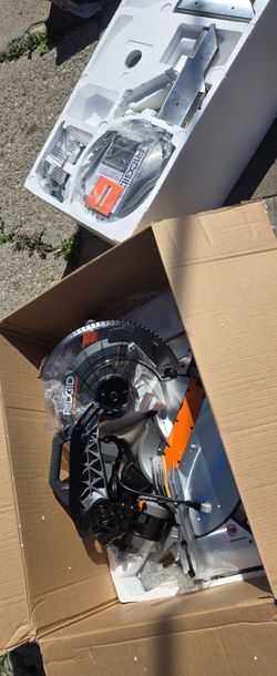 RIDGID Miter Saw 12 inch with Blade