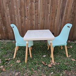 Kids Table & 2 Chairs