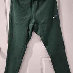 New Green Nike Sweatpants (Size Large)