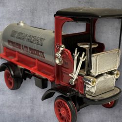 The Texas Company, Collectible Toys. Metal 