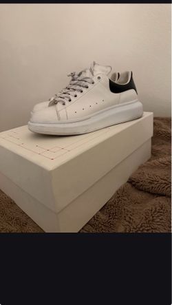 Alexander queens  men size 8! run a little big