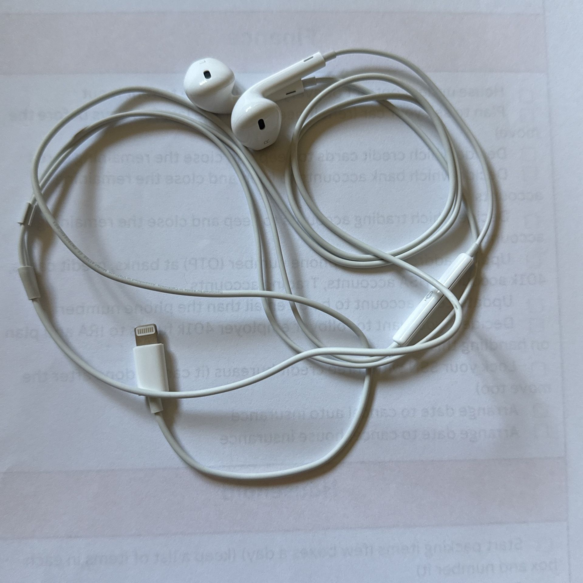 Lightning C Headphones