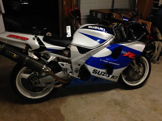 1999 Susuki TLR1000 R