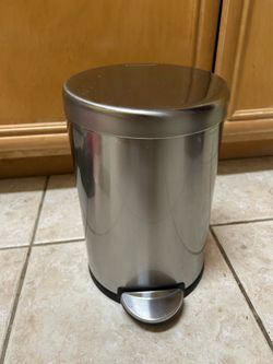 Stainless Steel Step Bathroom Office Trash Can – Small 4.5L