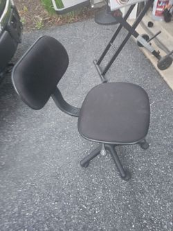 Desk Chair small Great Condition