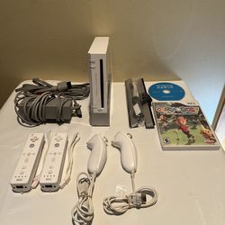 Nintendo Wii Console Bundle