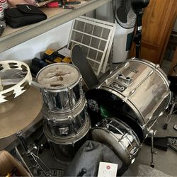 Pearl Export Series 5 piece Drums