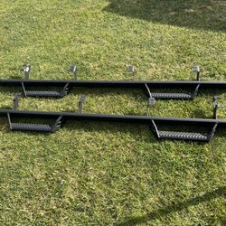 22-26 Toyota Tundra Predator Tube Step - Crew Max - Black