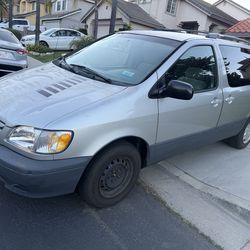 2002 Toyota Sienna