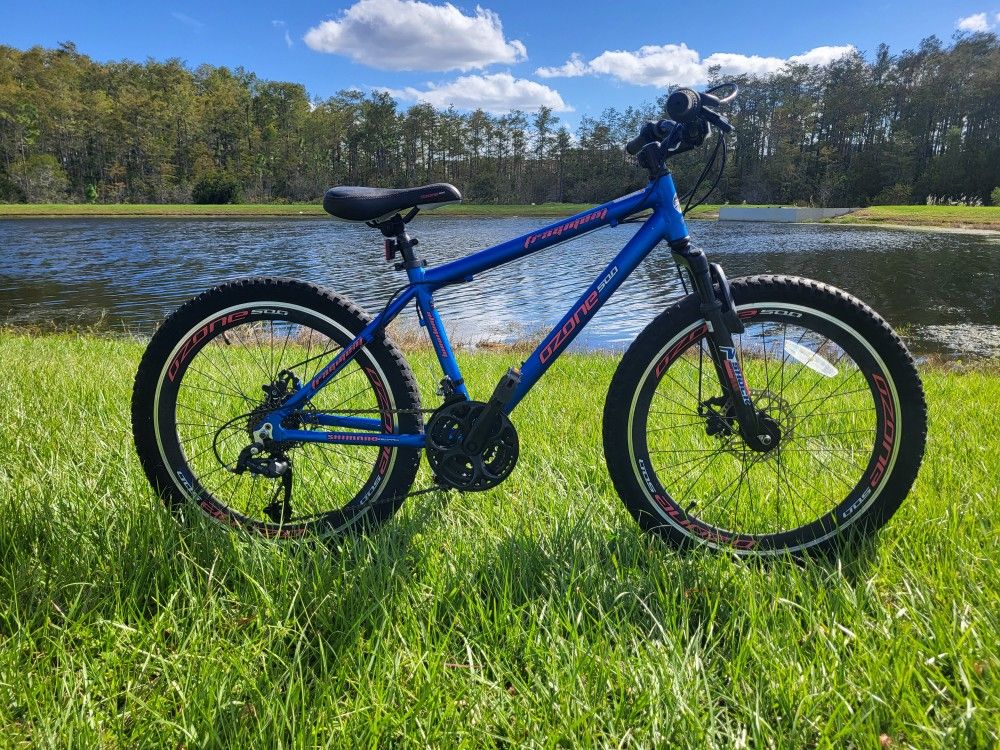 Ozone 500 Boys' Fragment 24 in 21-Speed Mountain Bike.