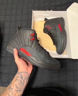 Jordan 12 Bloodline Men's Size 10
