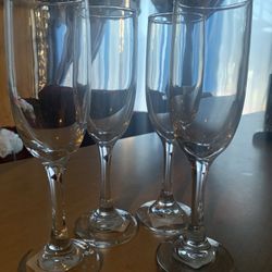 Customize Champagne glass For Any Occasion