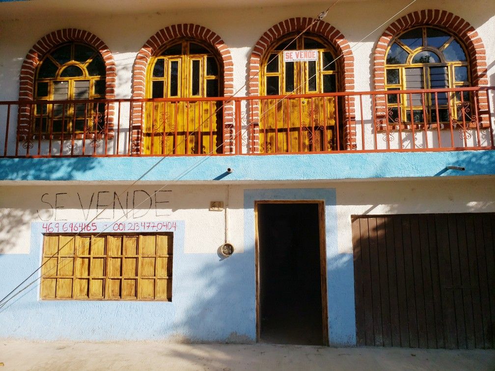 House for sale in Zamora, Michoacán. Mex for Sale in CRYSTAL CITY, CA