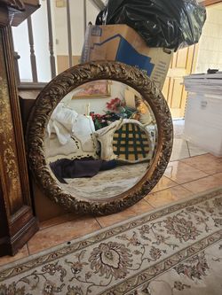Round Mirror 