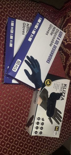 100 med women's Gloves each $5 for 50