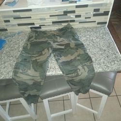 Boy 14 Husky Camo Pants With String