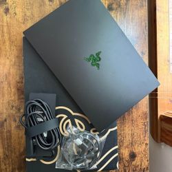 Razer Blade 15 Advanced Gaming Laptop 