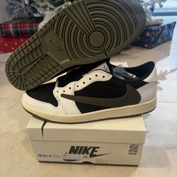 Jordan 1 Retro Low Travis Scott Olives