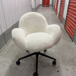 White Poofy Rolling Vanity Chair