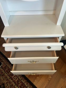 Dresser