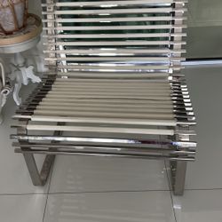  this stunning contemporary metal and leather chair that usually goes for over 1k, currently on offer. Don't miss out! 🛍️ 💺