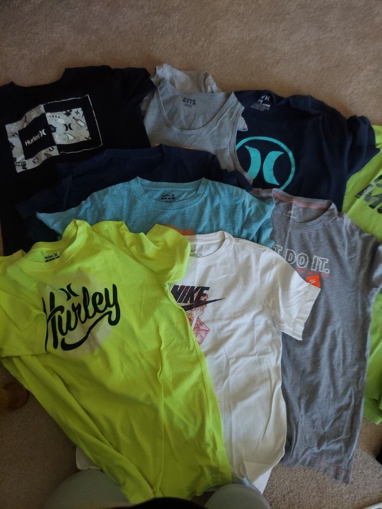 13 Nike And Hurley Tee Shirts Size L ALL LIKE NEW