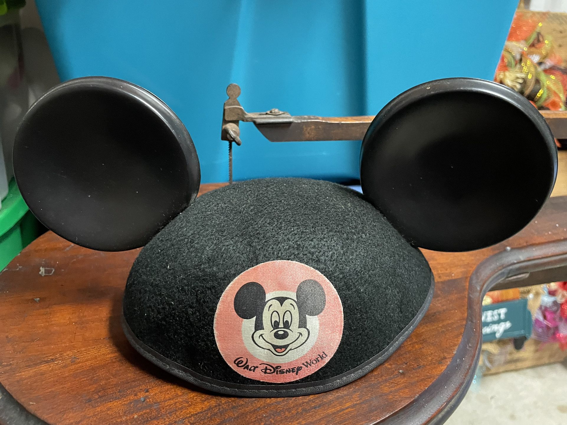 Vintage Disney world hat 