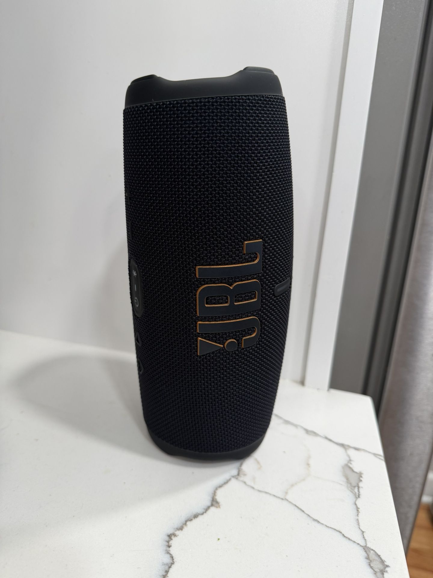 JBL Charge 5