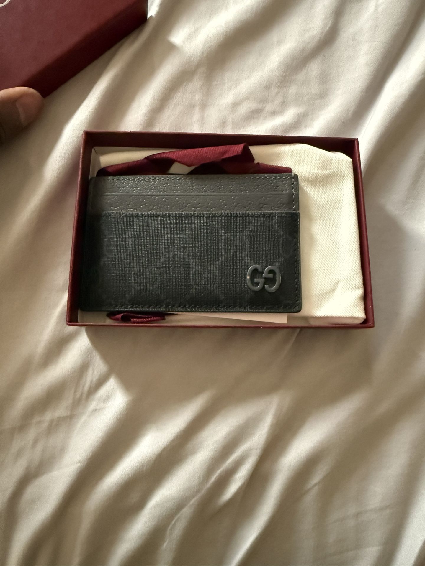 Card wallet (100 % Authentic ) 