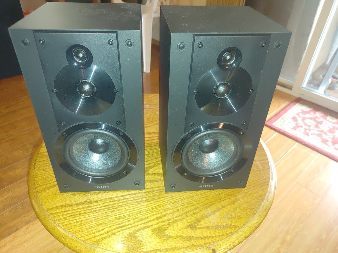 Sony sscs5 Speakers