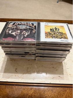 Lot of 30 scratch free, classic rock, hard rock, heavy, metal, and grunge CDs