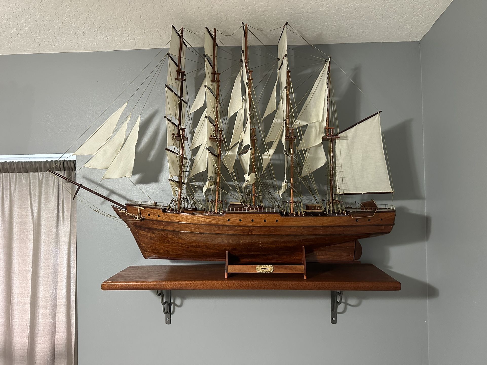 Model Ship
