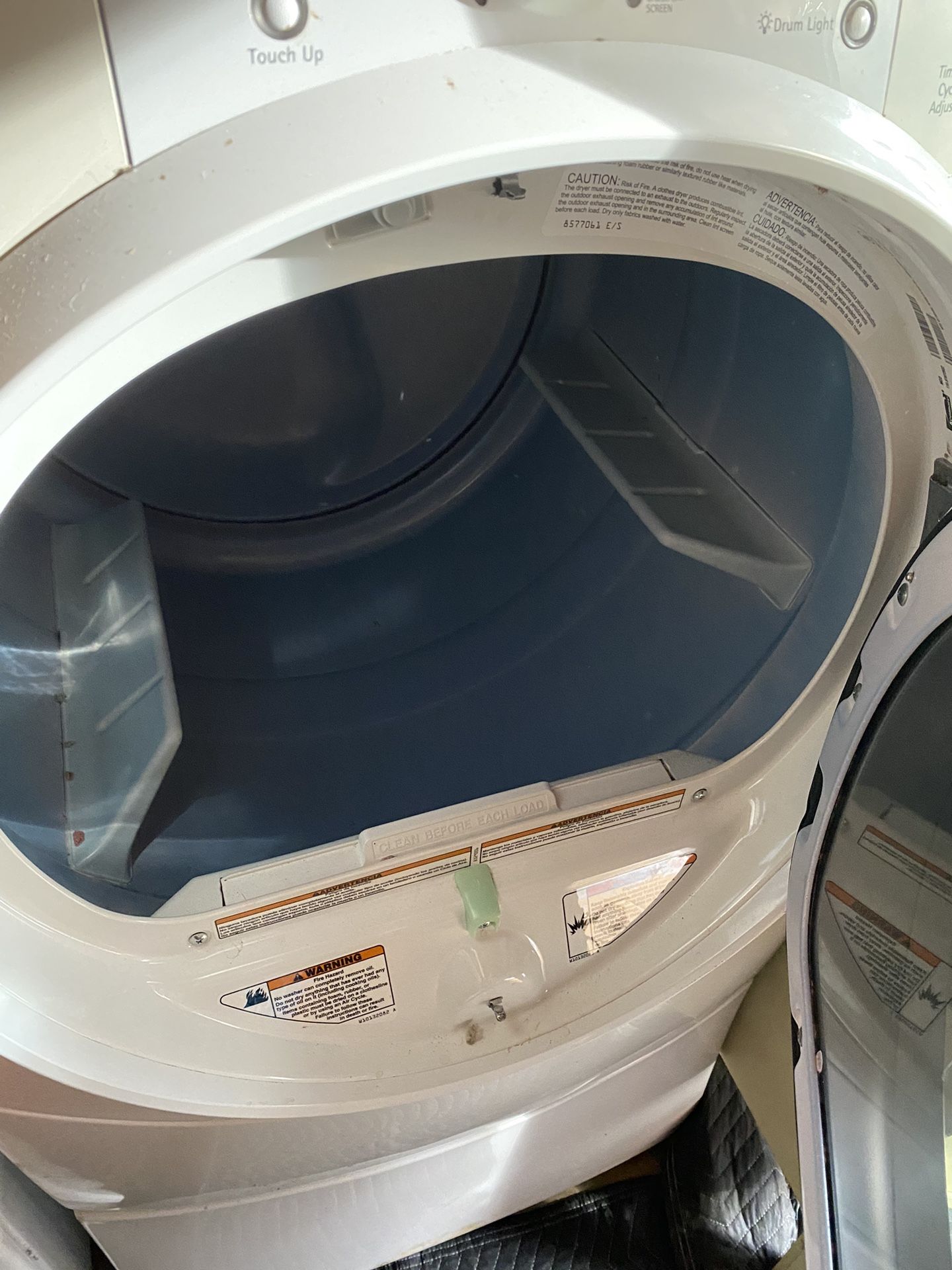 washer and Dryer w/bottom shelves