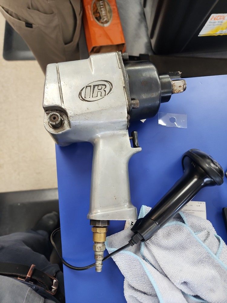 INGERSOLL IMPACT  261 .3/4  90 PSI Clerance Price