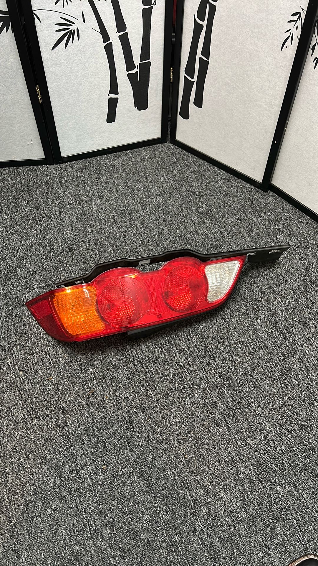 2002 2004 ACURA RSX RIGHT SIDE TAIL BRAKE LIGHT (contact info removed)8 OEM
