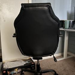 Gaming chair