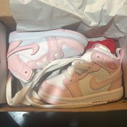 3c Jordan 1 mids 
