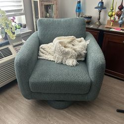 Super comfortable blue living room chair