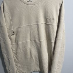 Hollister Long Sleeve Size (M) Beige